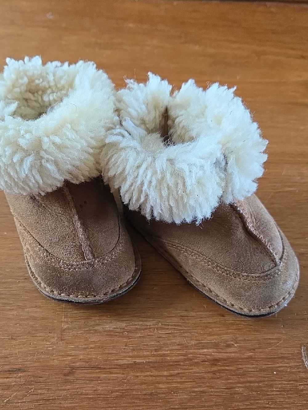 Baby Girl Leather UGG Booties Sheepskin S